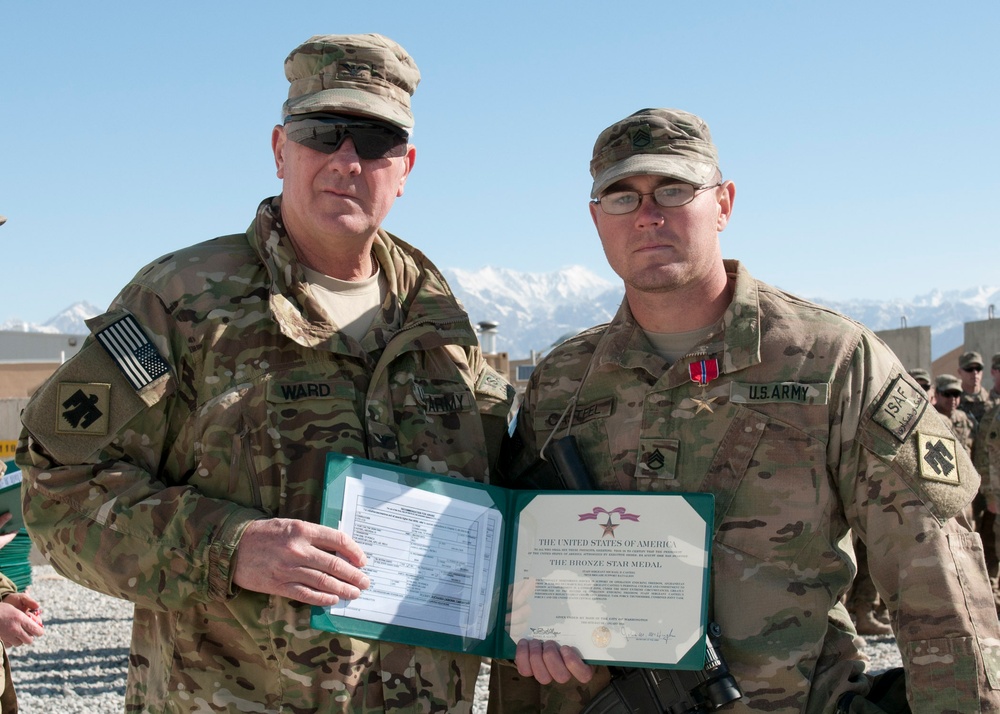 Staff Sgt. Casteel awarded the Bronze Star