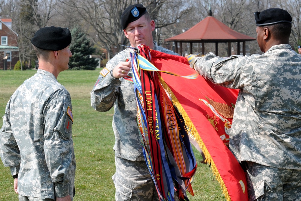 1st Battalion, 6th Field Artillery Regiment, changes command