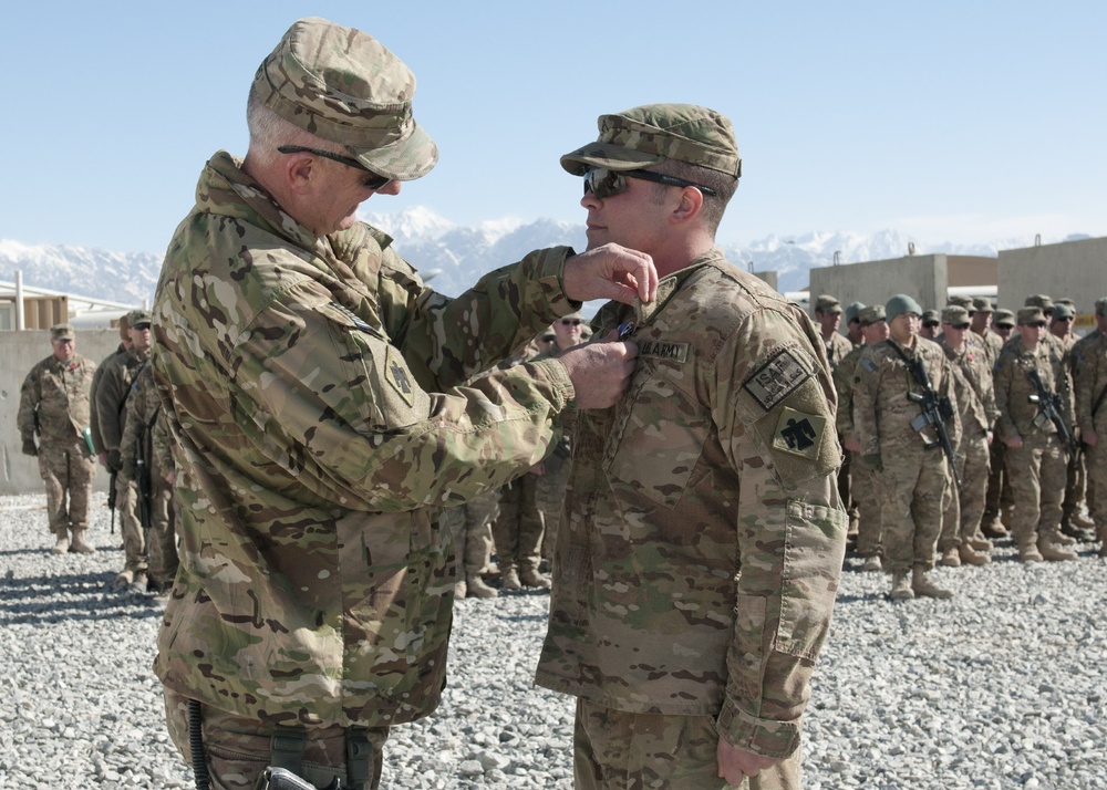 Pvt. Eric Walker awarded the Purple Heart