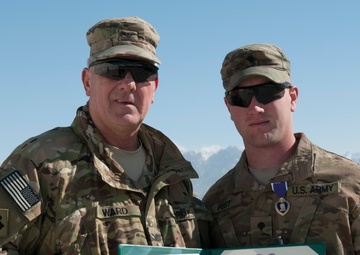 Spc. Sheldon Post awarded the Purple Heart_02