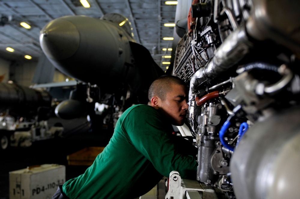 USS Carl Vinson conducts maintenance