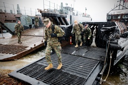 Command of 4th Marine Division tours Dutch amphibious-warfare ship during Exercise Cold Response 2012