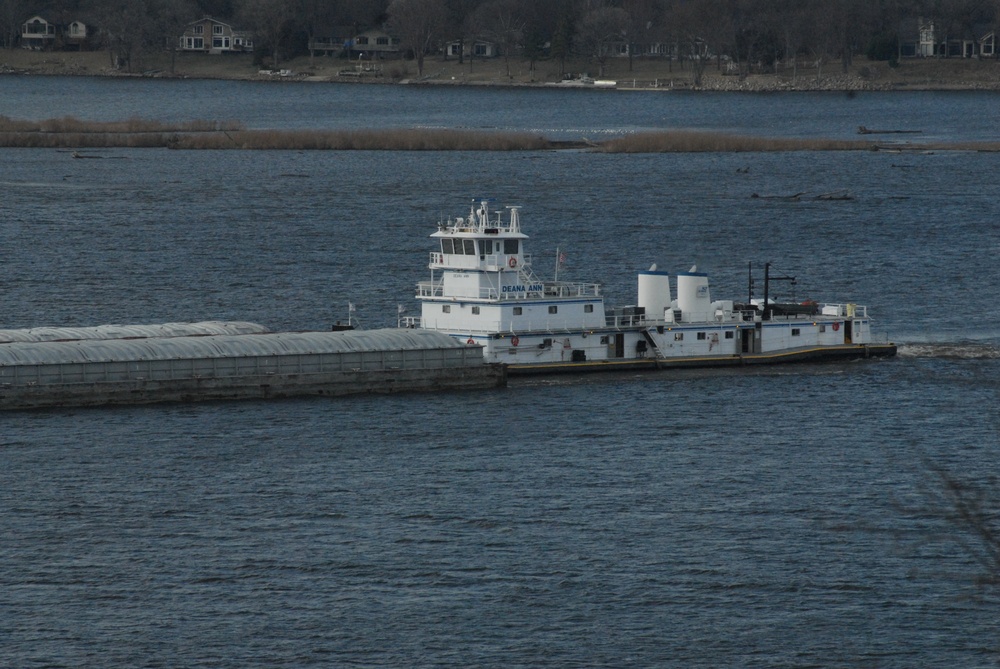 Navigation season begins on the upper Mississippi River