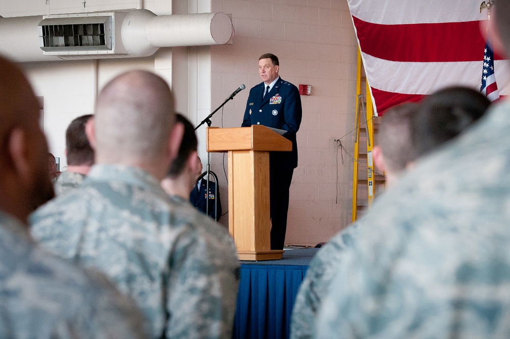 123rd Airlift Wing earns rare 15th Air Force Outstanding Unit Award