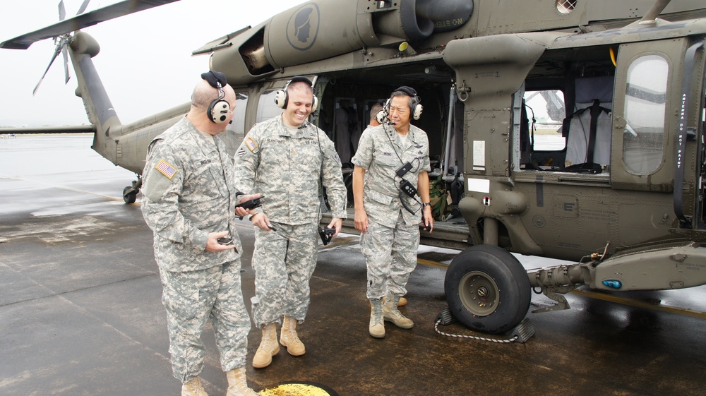 Lt. Gen. William E. Ingram Jr., Army National Guard director, tours national guard facilities in Hawaii