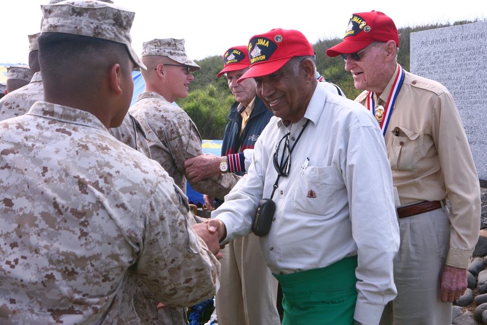 Iwo Jima veterans return to sacred ground