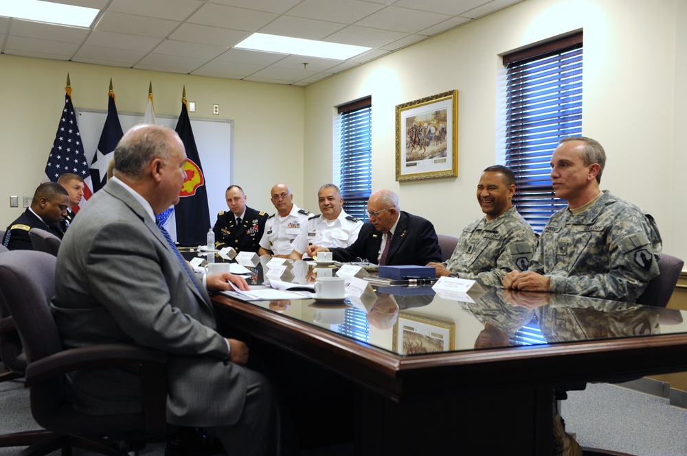 Under Secretary of the Army visits US Army Reserve-Puerto Rico