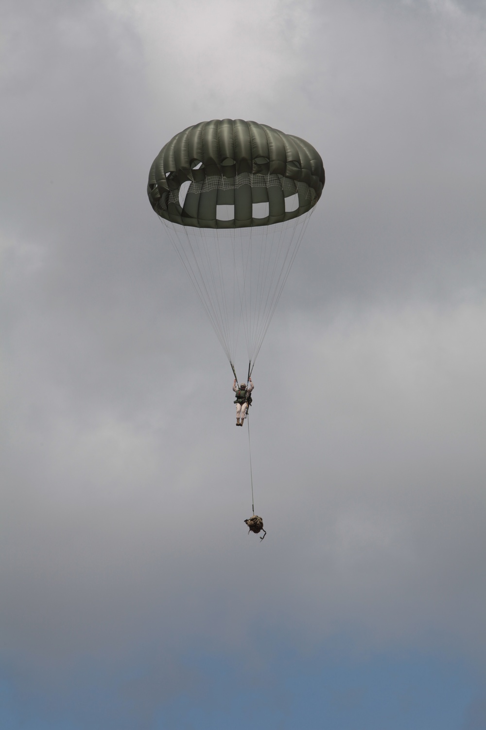 Consistency, safety key to 2nd Recon Bn. jumps