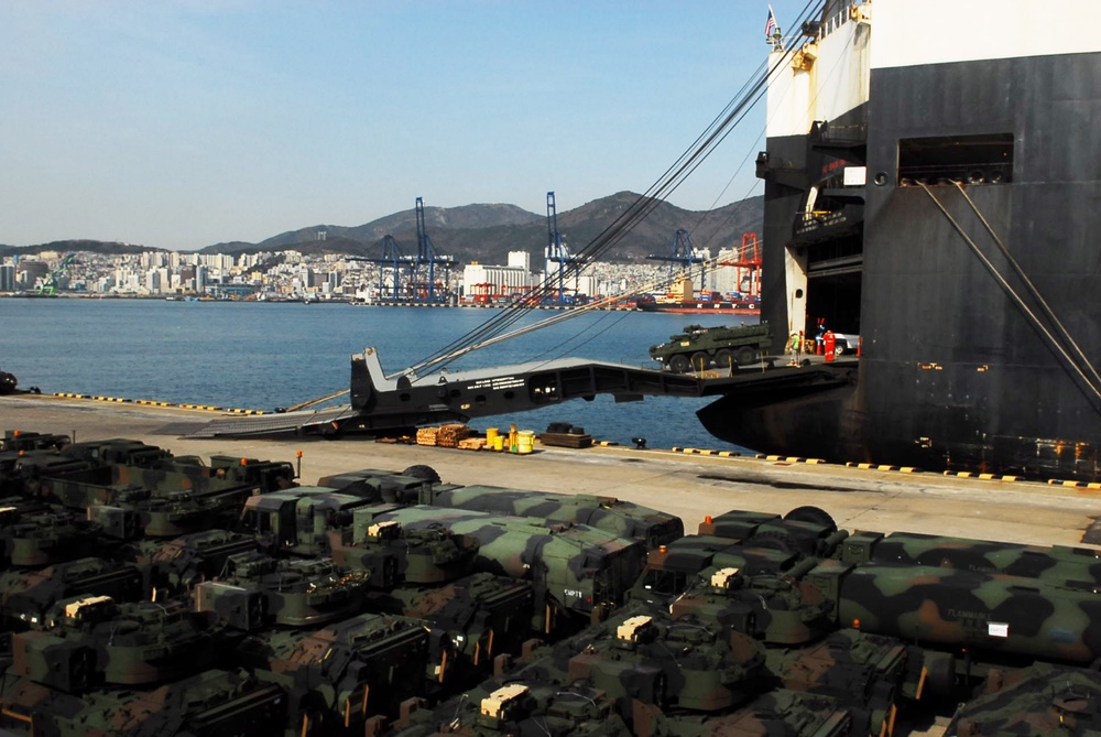 Stryker infantry carrier vehicles arrive in South Korea