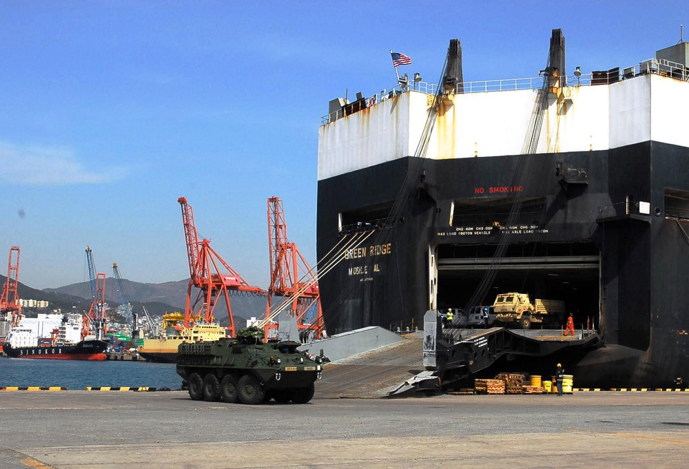 Stryker infantry carrier vehicles arrive in South Korea