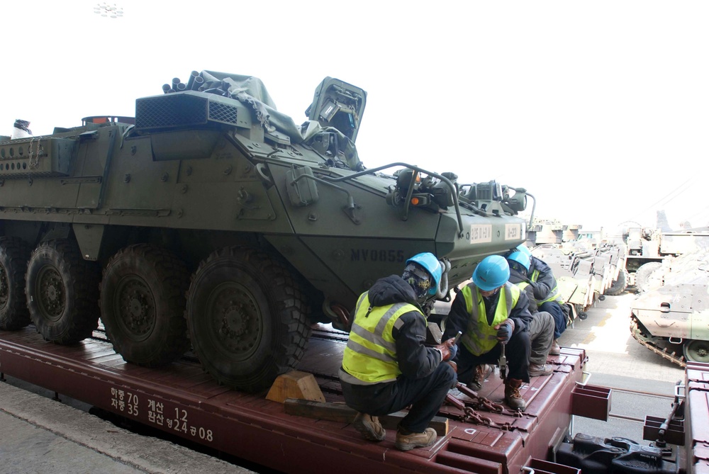 Stryker infantry carrier vehicles arrive in South Korea