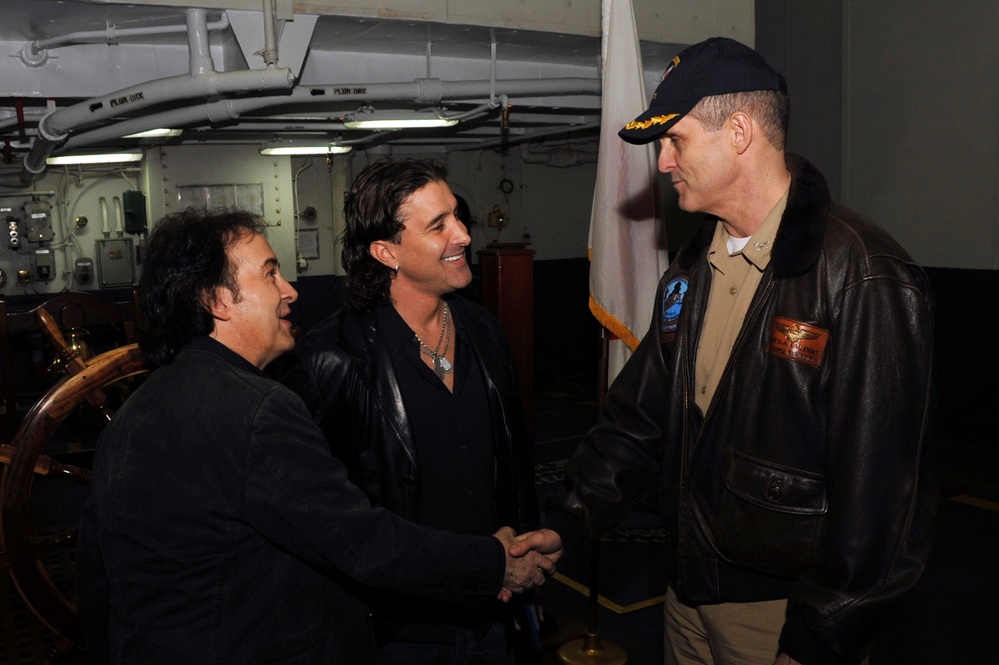 Creed performs aboard USS George Washington