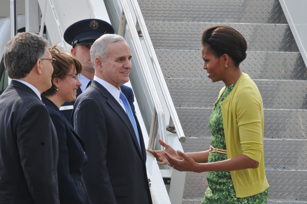 First lady lauds Minnesota's military family support