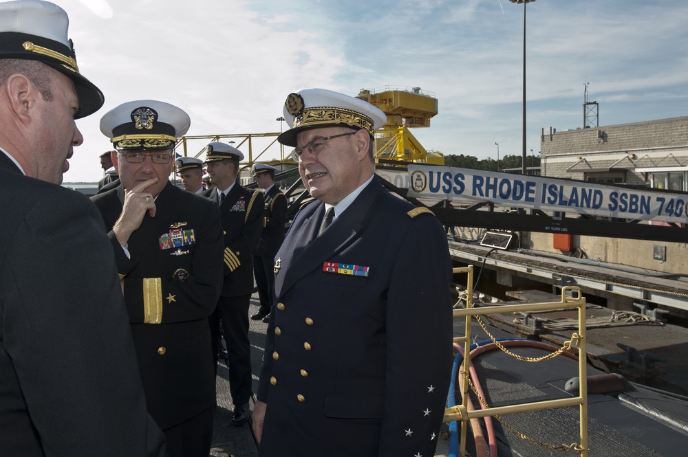 French navy chief of naval staff visits USS Rhode Island