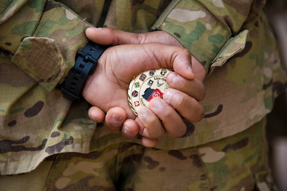 First Team commander visits air cavalry troopers in northern Afghanistan