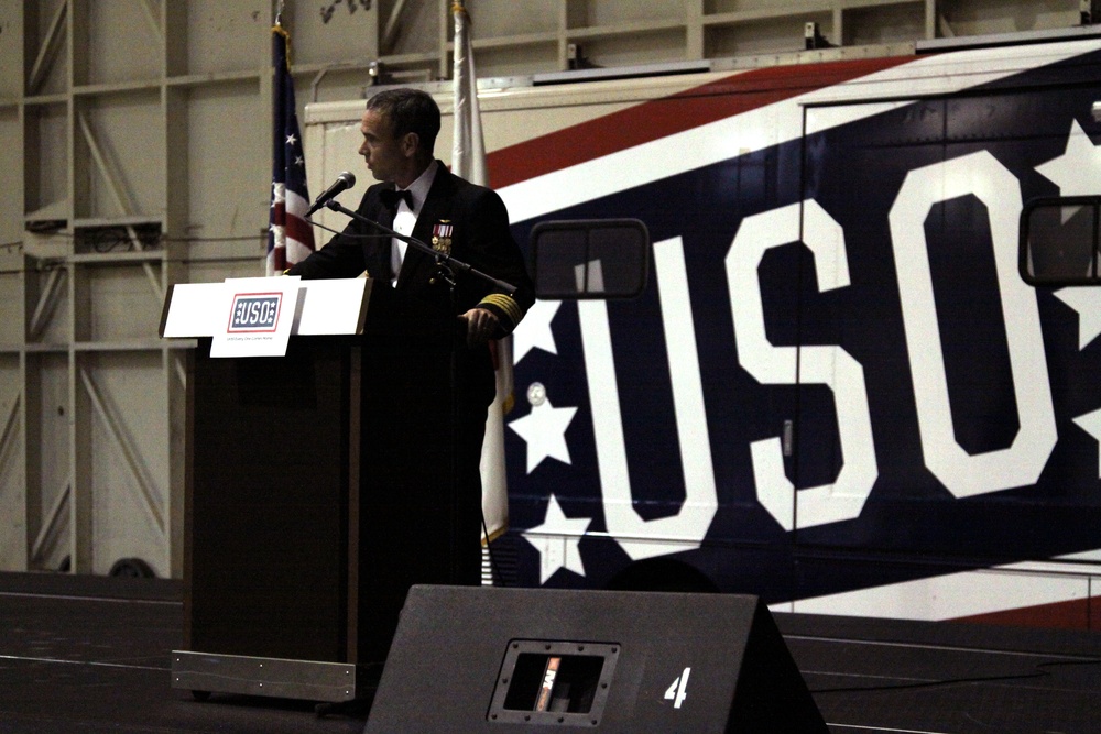 USO 41st annual Service Salute
