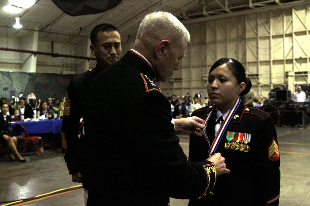 USO 41st annual Service Salute