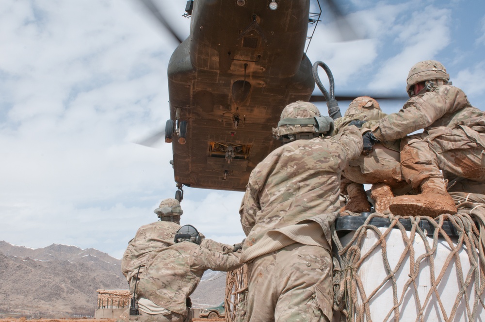 Sling load operations in southern Afghanistan