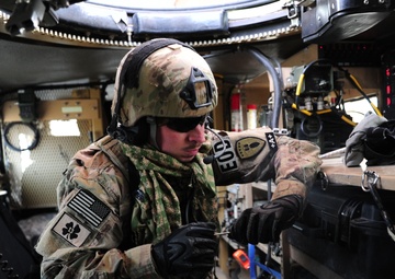 Omaha native deploys as EOD, defuses bombs, denies terrorist victory