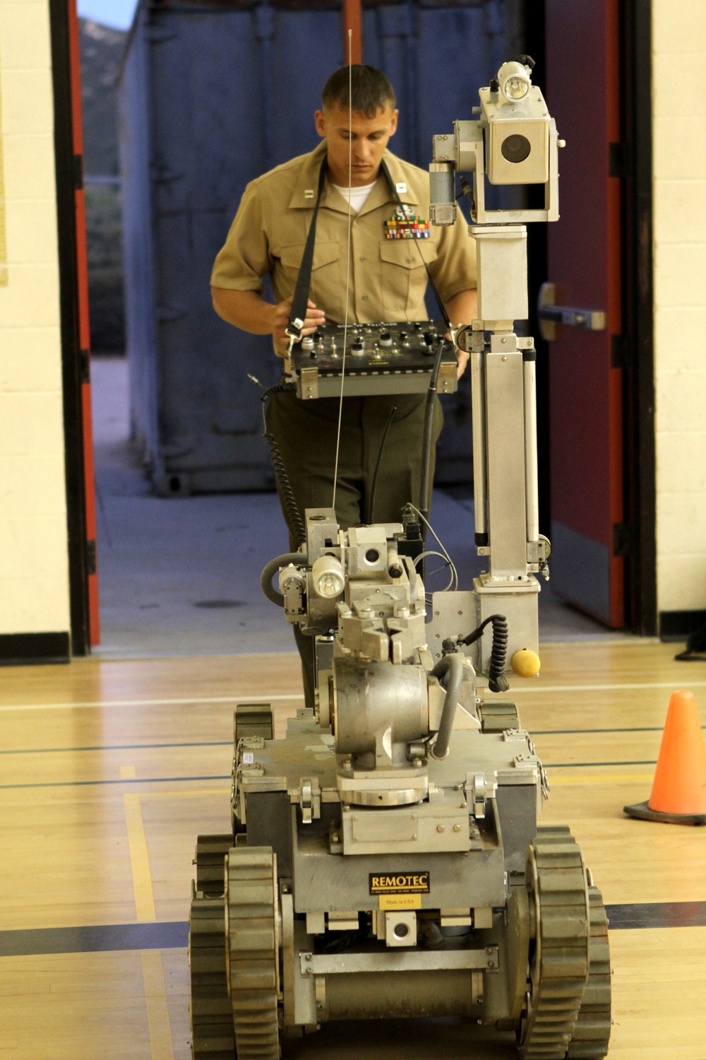 Marines show students robotics are the ‘bomb’
