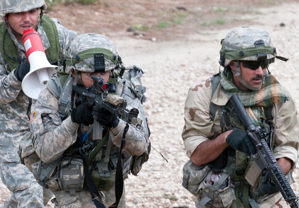 Deploying soldiers train for multi-faceted missions