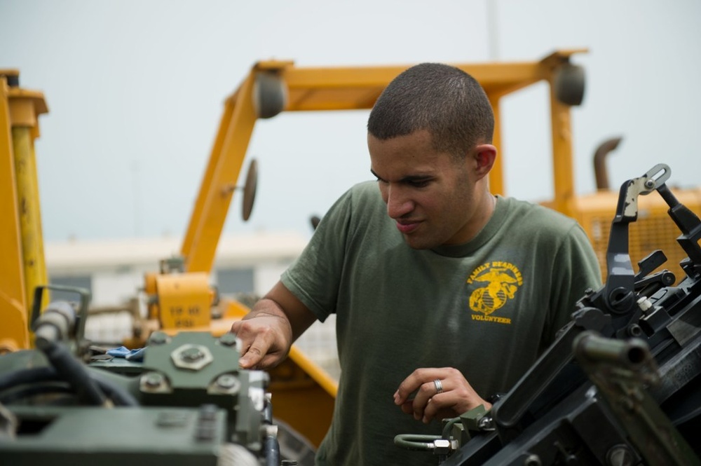 Marines in Bahrain maintain equipment