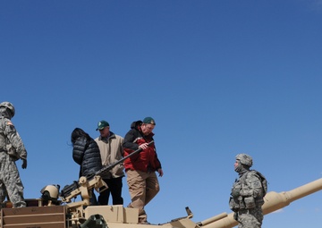 Fort Carson hosts Colorado Springs leaders