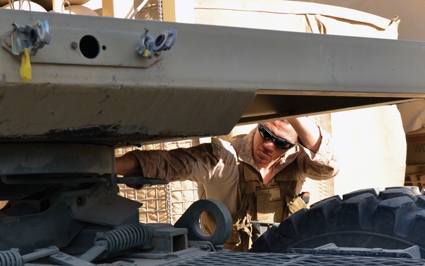 CLB-4 supports intelligence, surveillance, reconnaissance operations with combat logistics patrol
