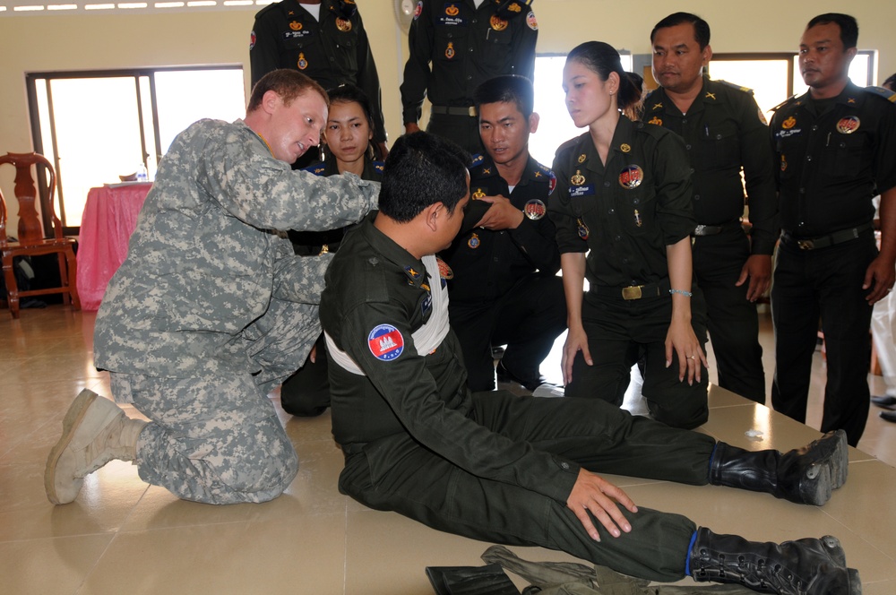 116th CBCT partners with Royal Cambodian Armed Forces