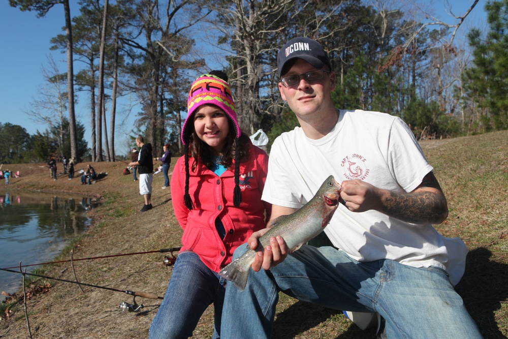 Gone Fishin': Service members, families reel in fun, excitement at fishing event