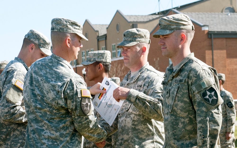 JBLM soldiers receive Navy Presidential Unit Citation