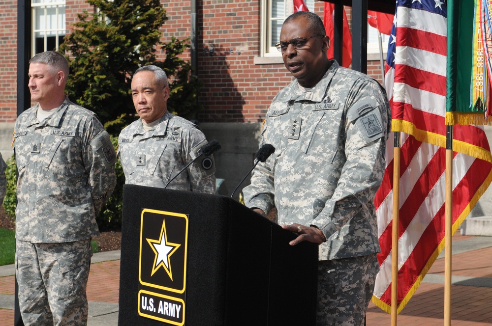 Army senior leadership visits JBLM