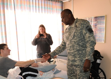Army senior leadership visits JBLM
