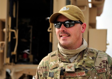 EOD airmen blast keeping service members safe