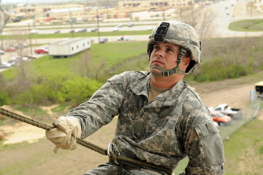 Soldiers eager to earn air assault badge: Squadron trains troopers for upcoming course