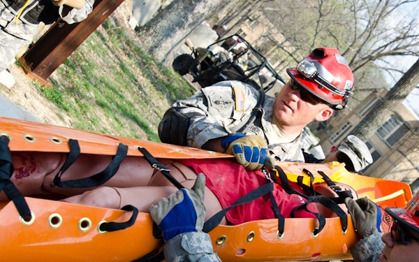 Missouri Guard soldiers and airmen participate in exercise evaluation