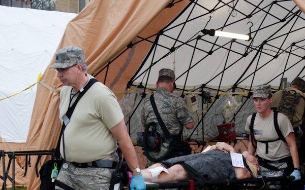 Missouri Guard soldiers and airmen participate in exercise evaluation