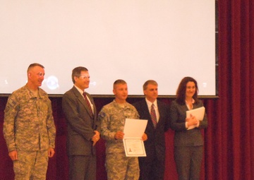 American soldier becomes an American citizen