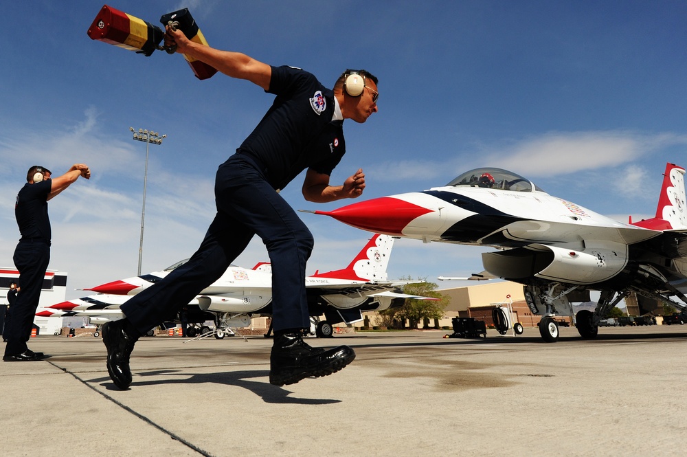 US Air Force Air Demonstration Squadron &quot;Thunderbirds&quot;