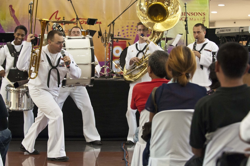 US 7th Fleet Band performs