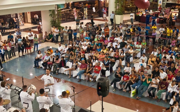 US 7th Fleet Band performs