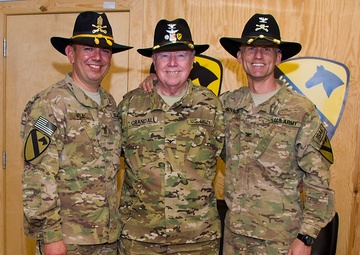 Air Cavalry Medal of Honor recipient visits 1st ACB troopers in Afghanistan