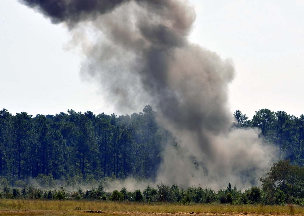 EOD women dispose of threats