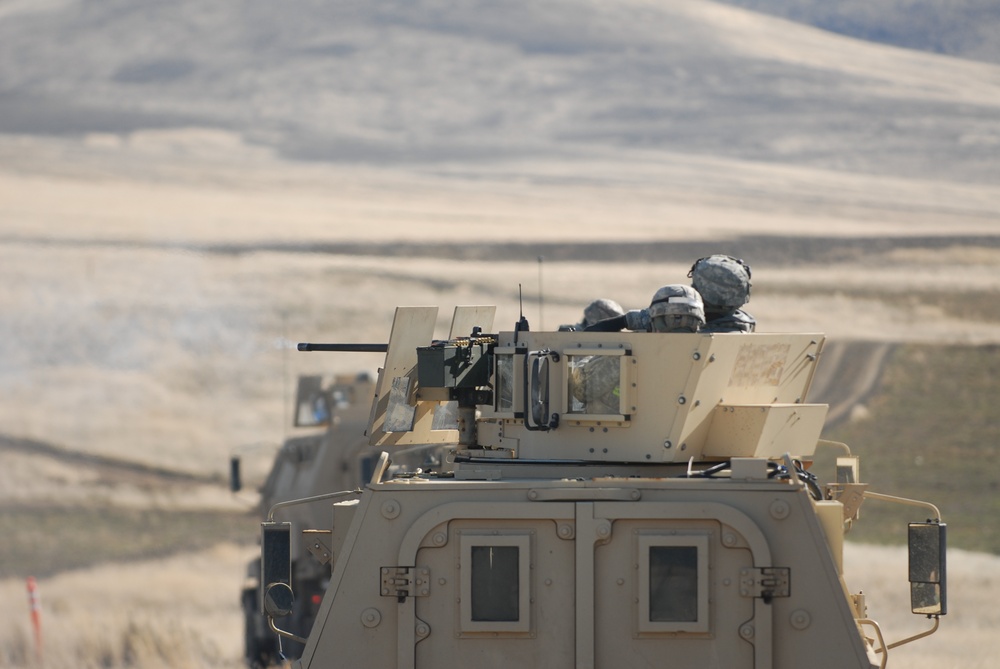 Finance soldiers conduct Convoy Live-Fire at Yakima Training Center