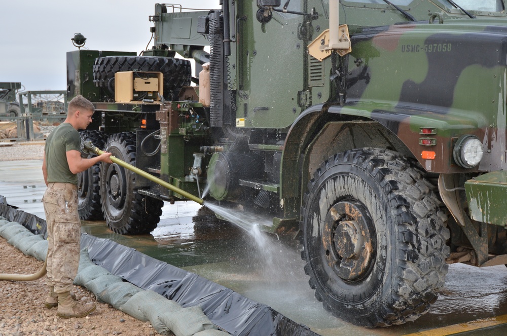 CLB-4 Marines innovate, clean vehicles efficiently