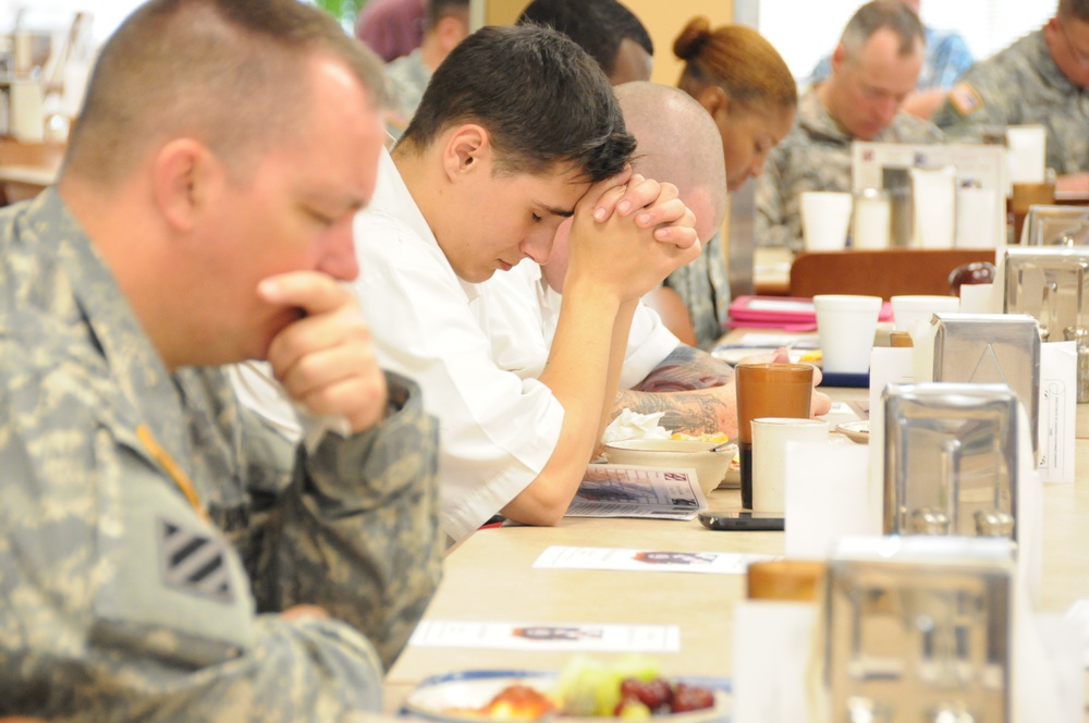 Vanguard UMT strengthens soldiers’ spiritual fitness with prayer breakfast