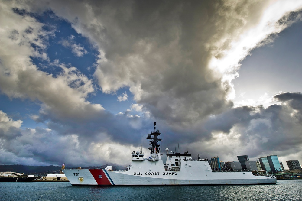 U.S. Coast Guard Cutter Waesche visits Honolulu