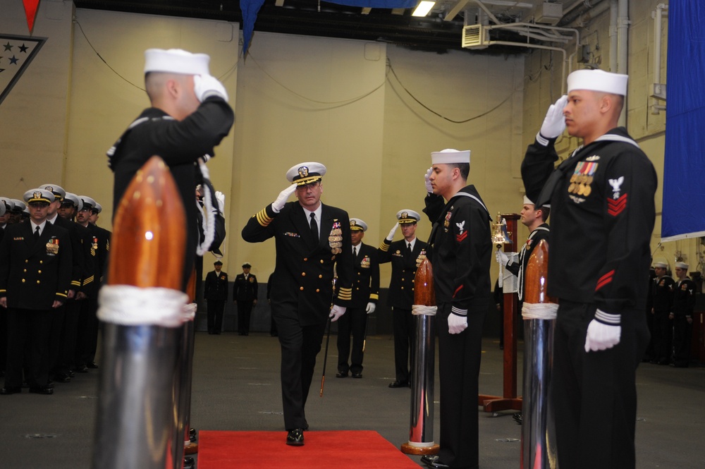 Nimitz holds change of command