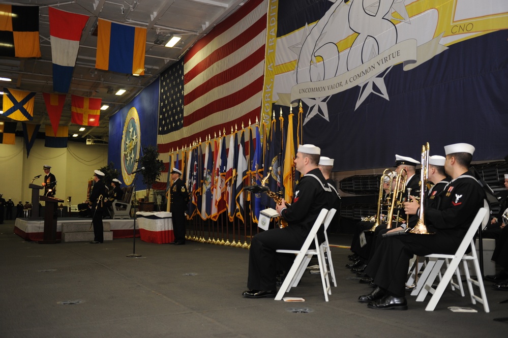 Nimitz Holds Change of Command