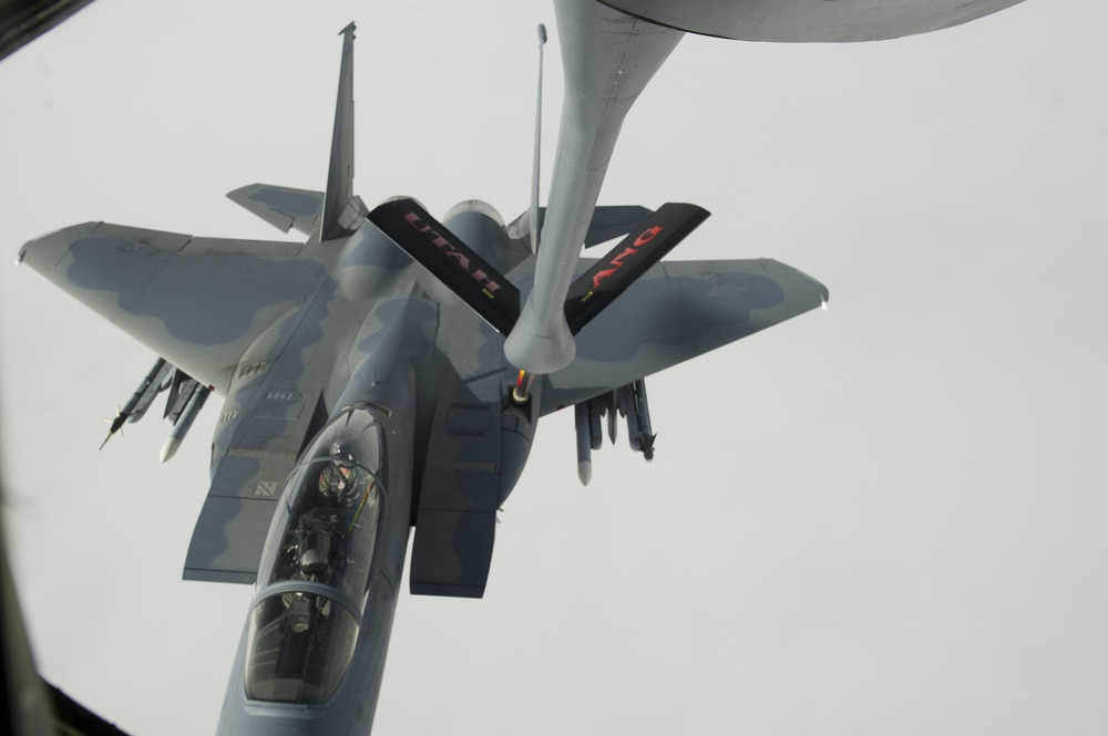 Utah Air National Guard refueling B-52 Stratofortress, 2nd Bomb Wing, Barksdale AFB, La.